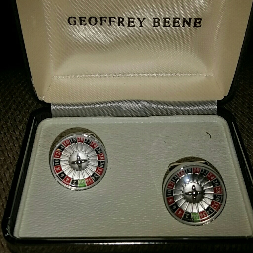 Roulette wheel cufflinks